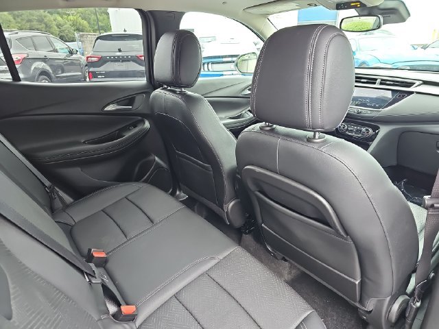 Used 2023 Buick Encore GX Essence w/ Experience Buick Package FWD image 11