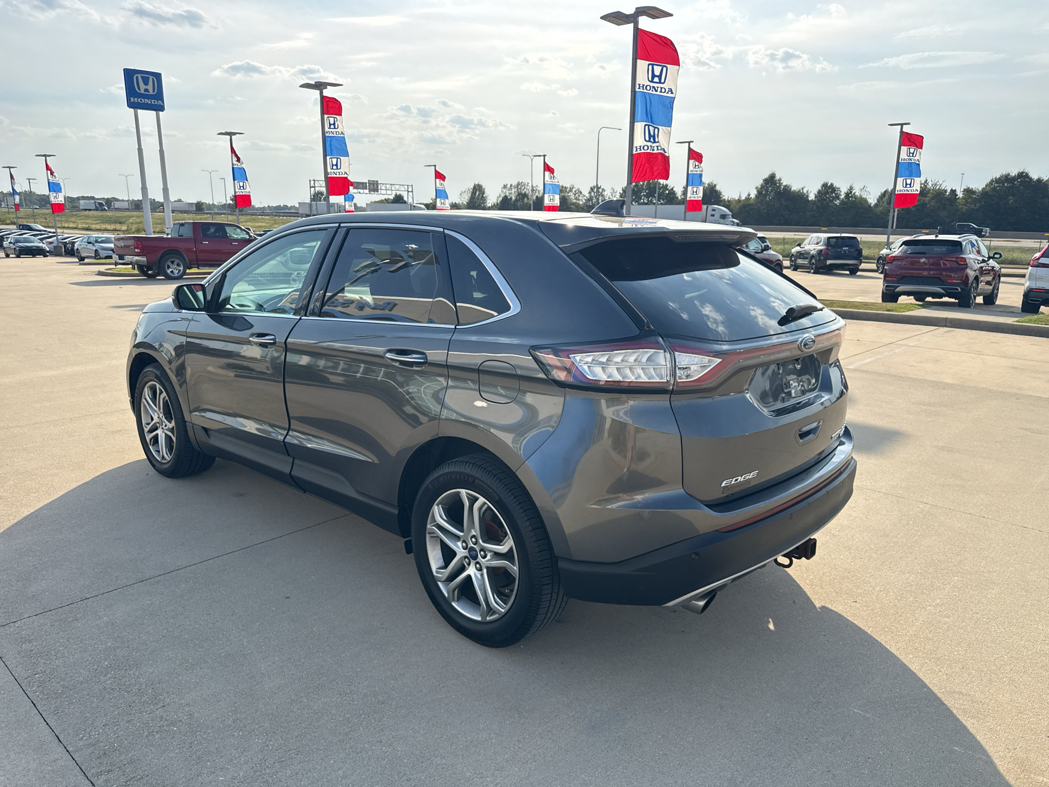 Used 2015 Ford Edge Titanium w/ Equipment Group 301A AWD/4WD image 14