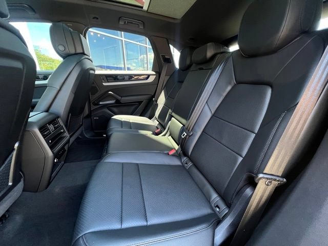 Used 2025 Porsche Cayenne E-Hybrid AWD/4WD image 26