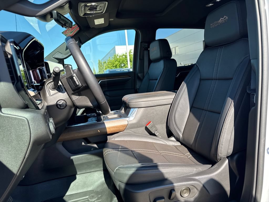 Certified 2026 Chevrolet Silverado 1500 High Country AWD/4WD image 18