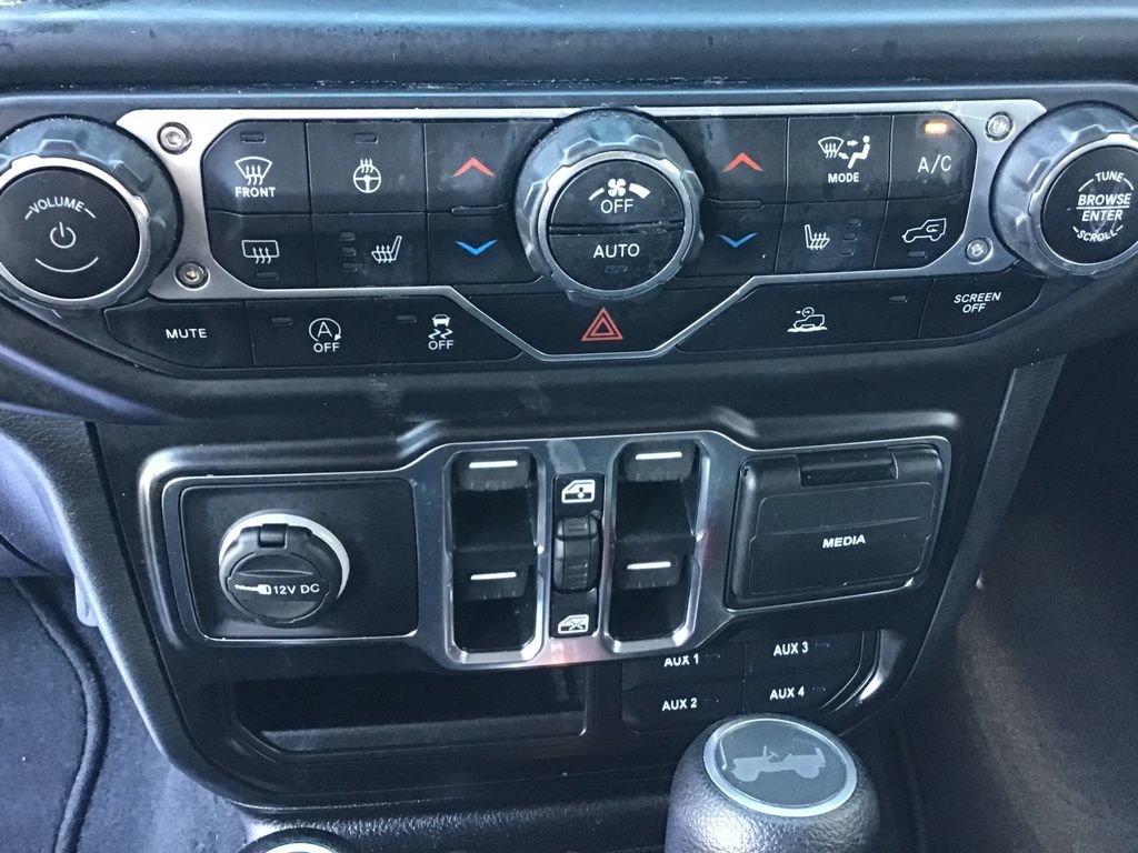 Used 2021 Jeep Wrangler Unlimited Sport image 23