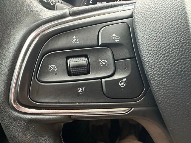 Used 2023 Buick Envision Essence AWD/4WD image 29