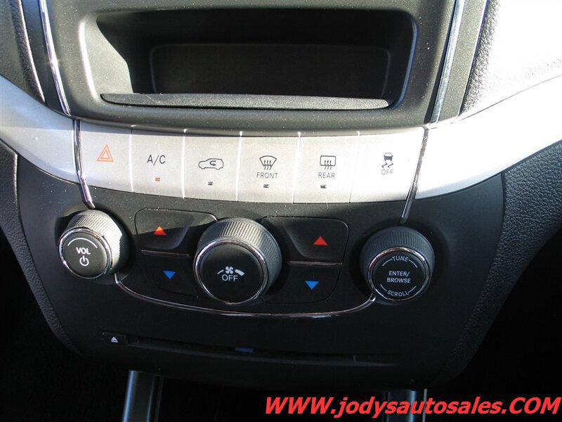 Used 2016 Dodge Journey SE AWD/4WD image 14