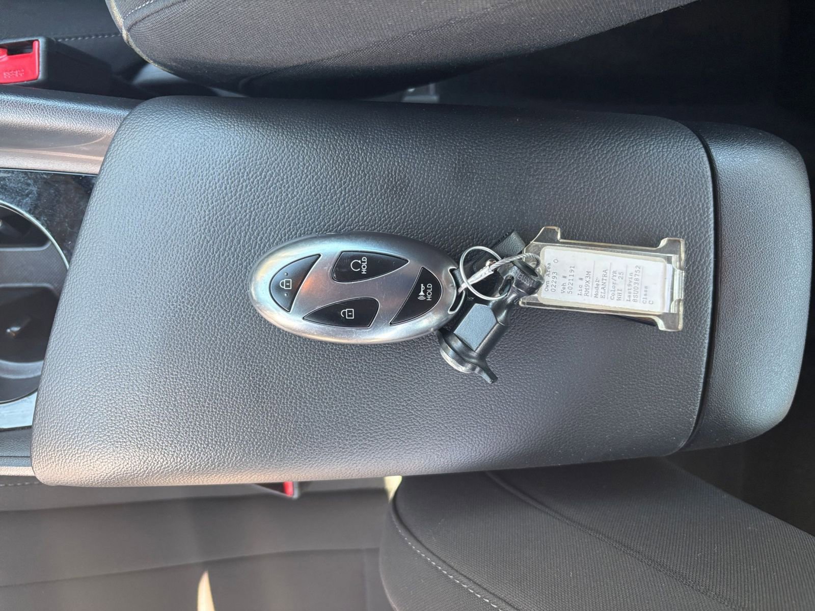 Used 2025 Hyundai Elantra SEL FWD image 22
