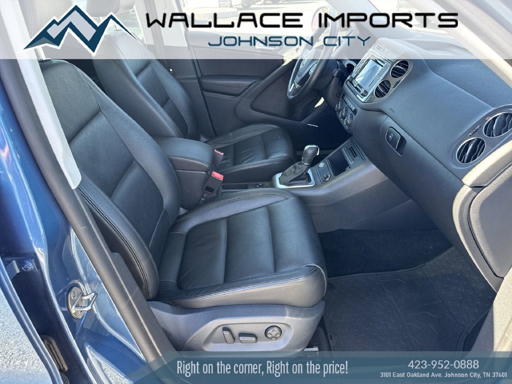 Used 2017 Volkswagen Tiguan SEL AWD/4WD image 30