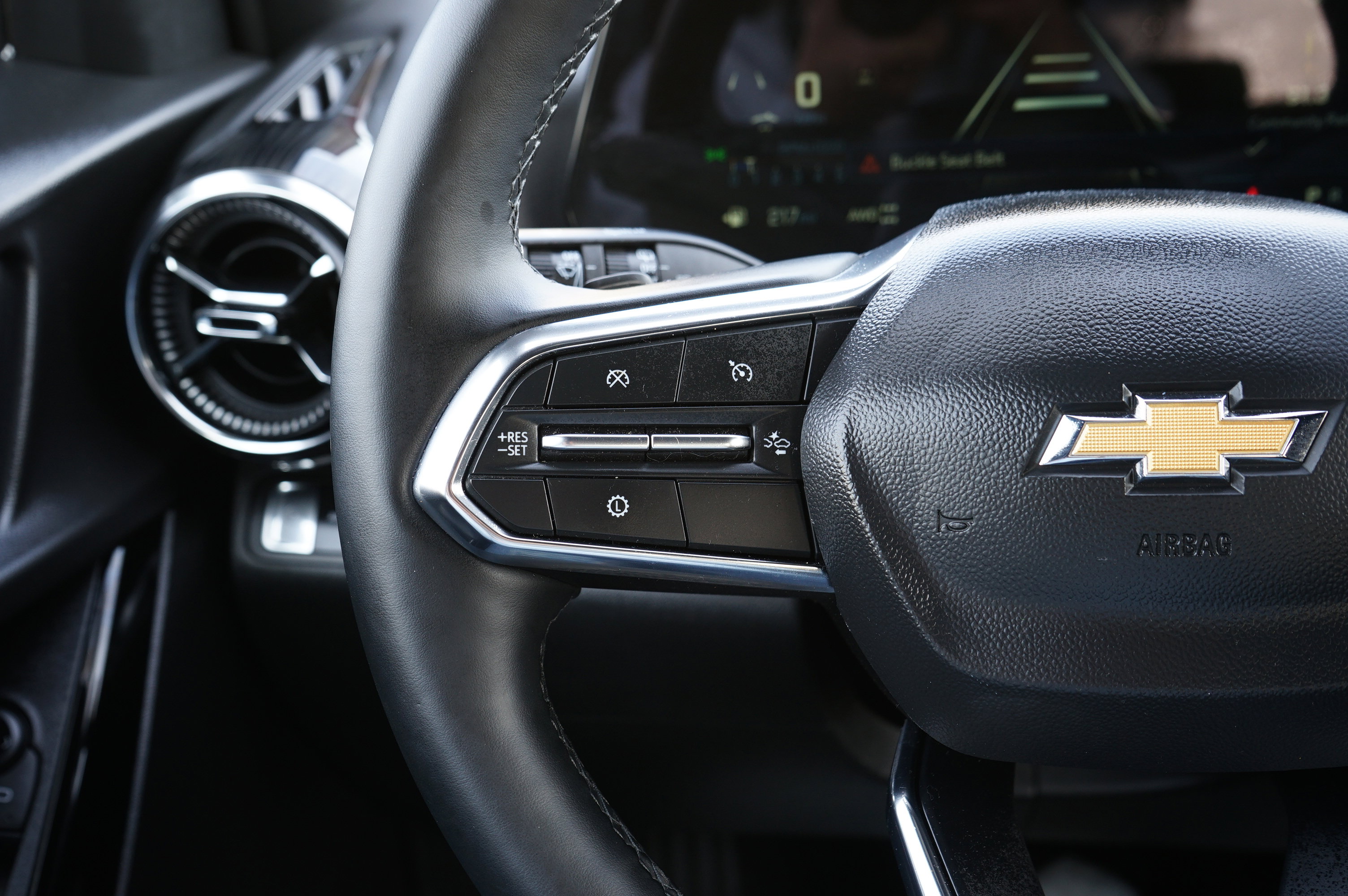 Used 2025 Chevrolet Equinox LT image 27