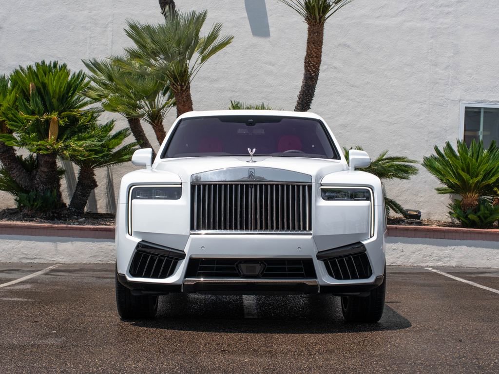 Used 2025 Rolls-Royce Cullinan AWD/4WD image 5