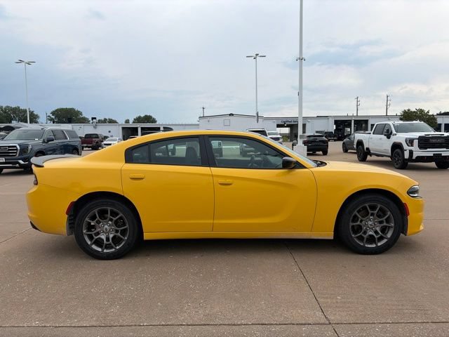Used 2017 Dodge Charger SXT w/ AWD Plus Group image 2