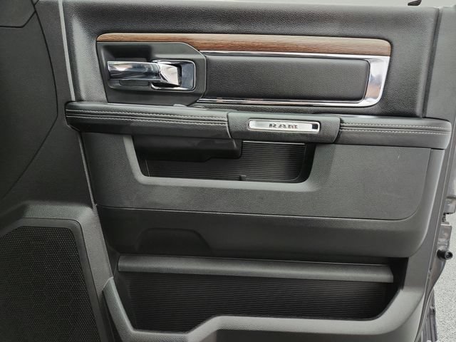 Used 2016 RAM 1500 Laramie w/ Convenience Group AWD/4WD image 33