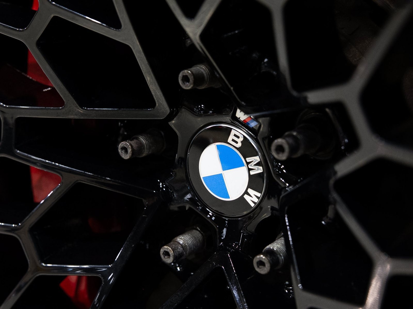 Used 2025 BMW M3 Competition w/ Executive Package AWD/4WD image 18
