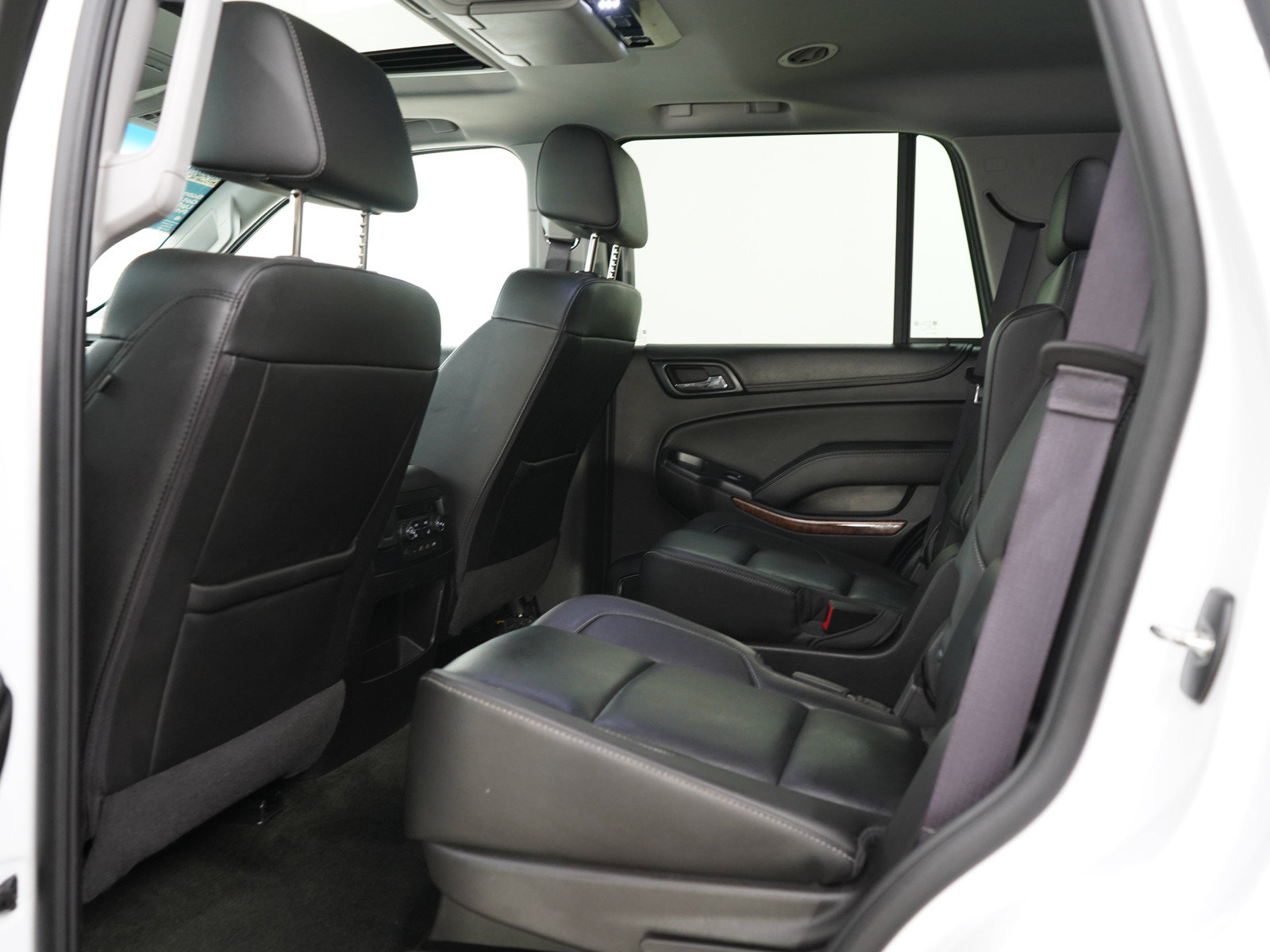 Used 2017 Chevrolet Tahoe Premier AWD/4WD image 21
