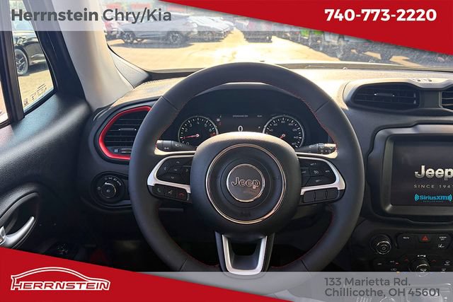 Used 2023 Jeep Renegade Trailhawk AWD/4WD image 7