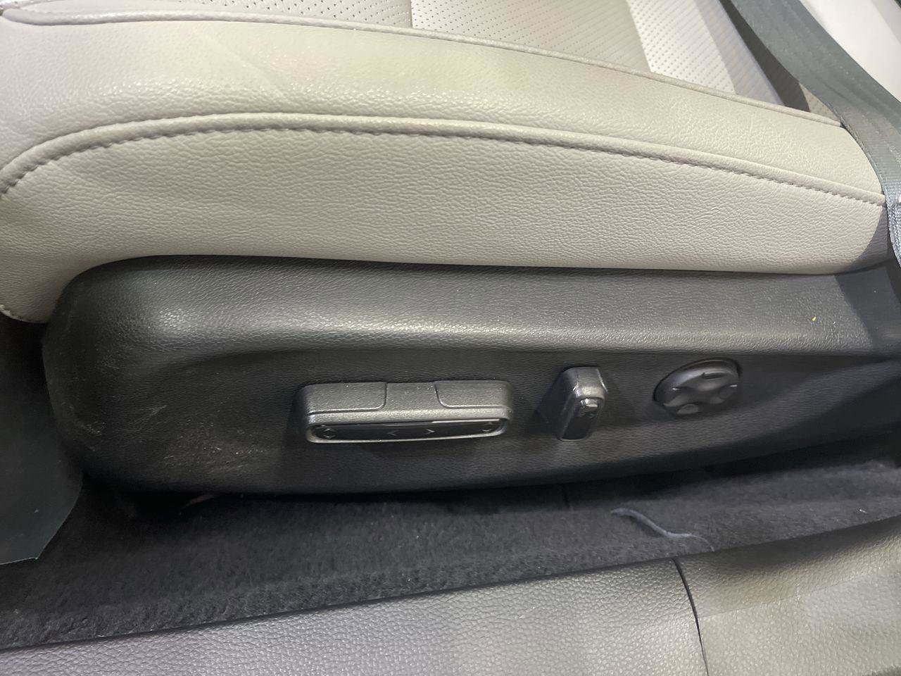 Certified 2020 Honda Accord EX-L image 12