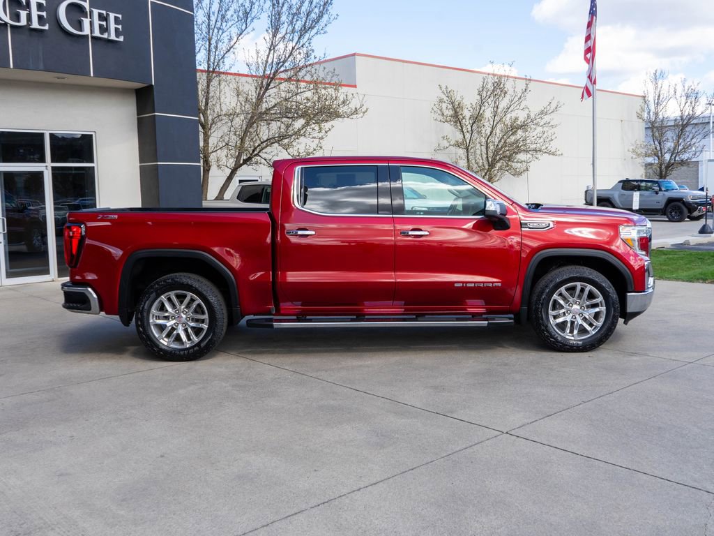 Used 2021 GMC Sierra 1500 SLT w/ SLT Premium Package AWD/4WD image 8