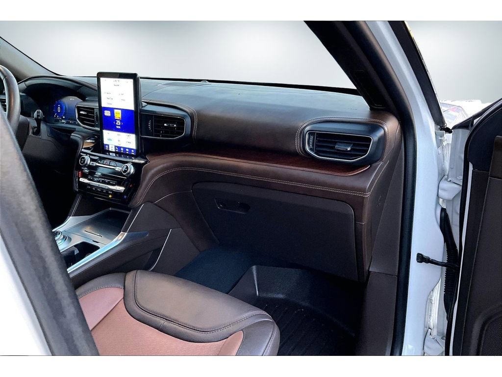 Used 2022 Ford Explorer King Ranch image 25