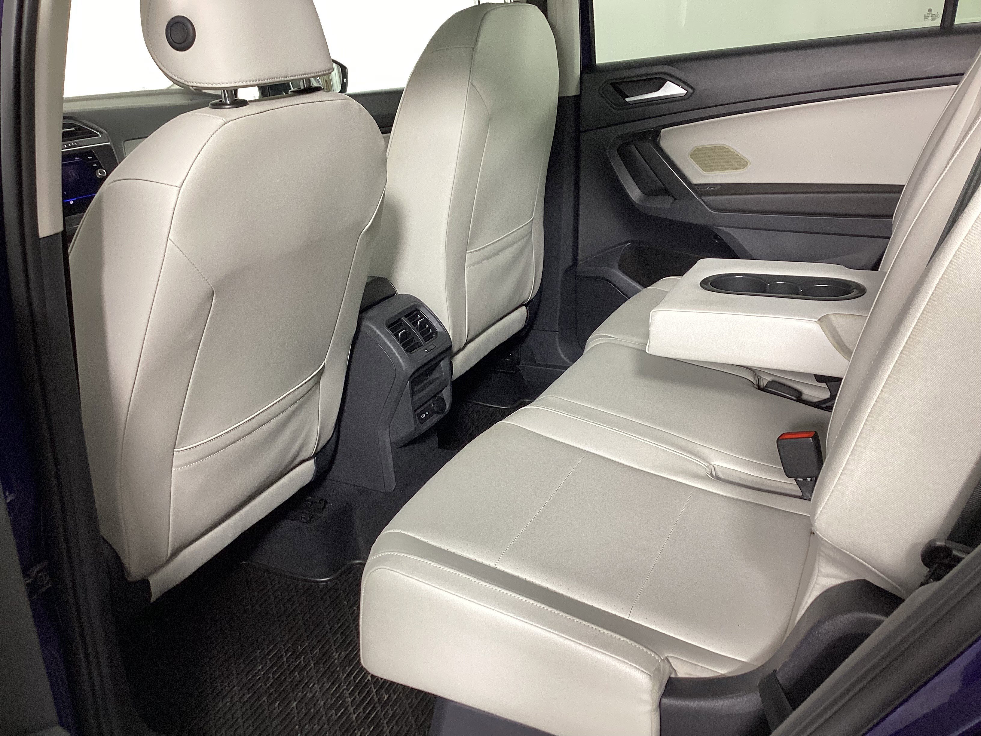 Used 2021 Volkswagen Tiguan SEL image 33