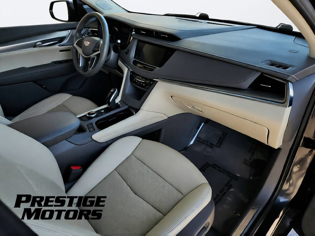 Used 2020 Cadillac XT5 Premium Luxury AWD/4WD image 27
