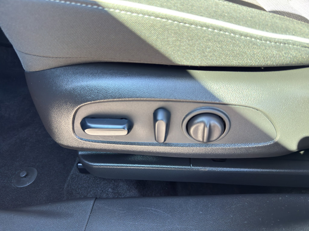 Used 2023 Chevrolet TrailBlazer LT w/ Convenience Package image 15