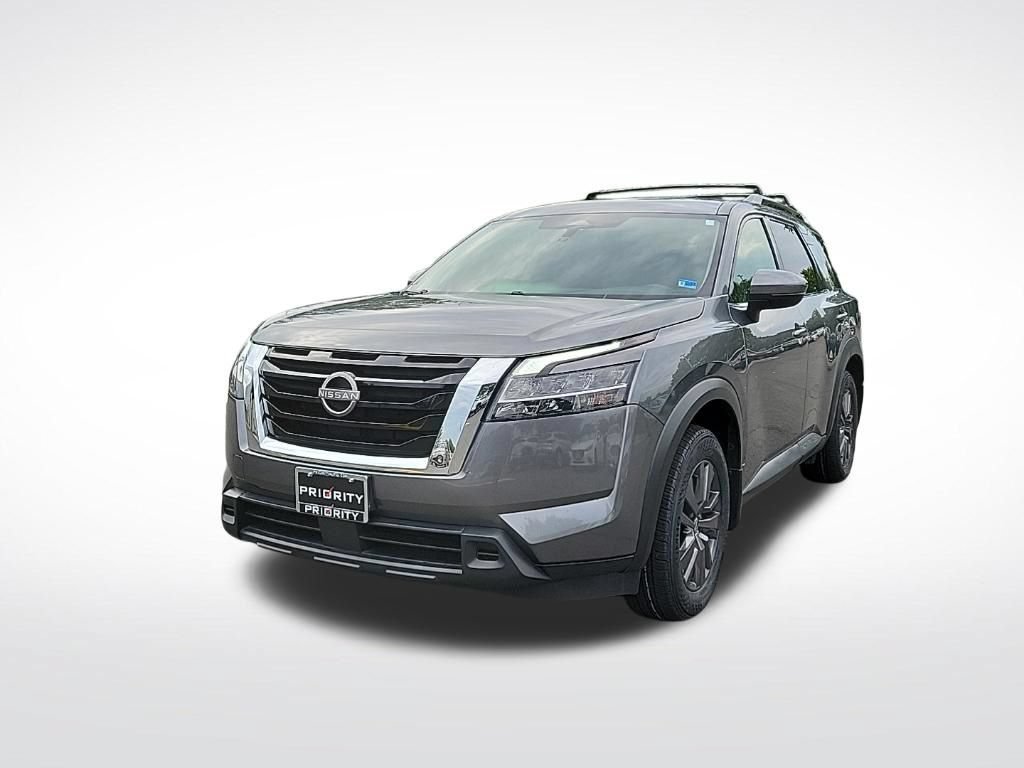 Used 2022 Nissan Pathfinder SV AWD/4WD image 1