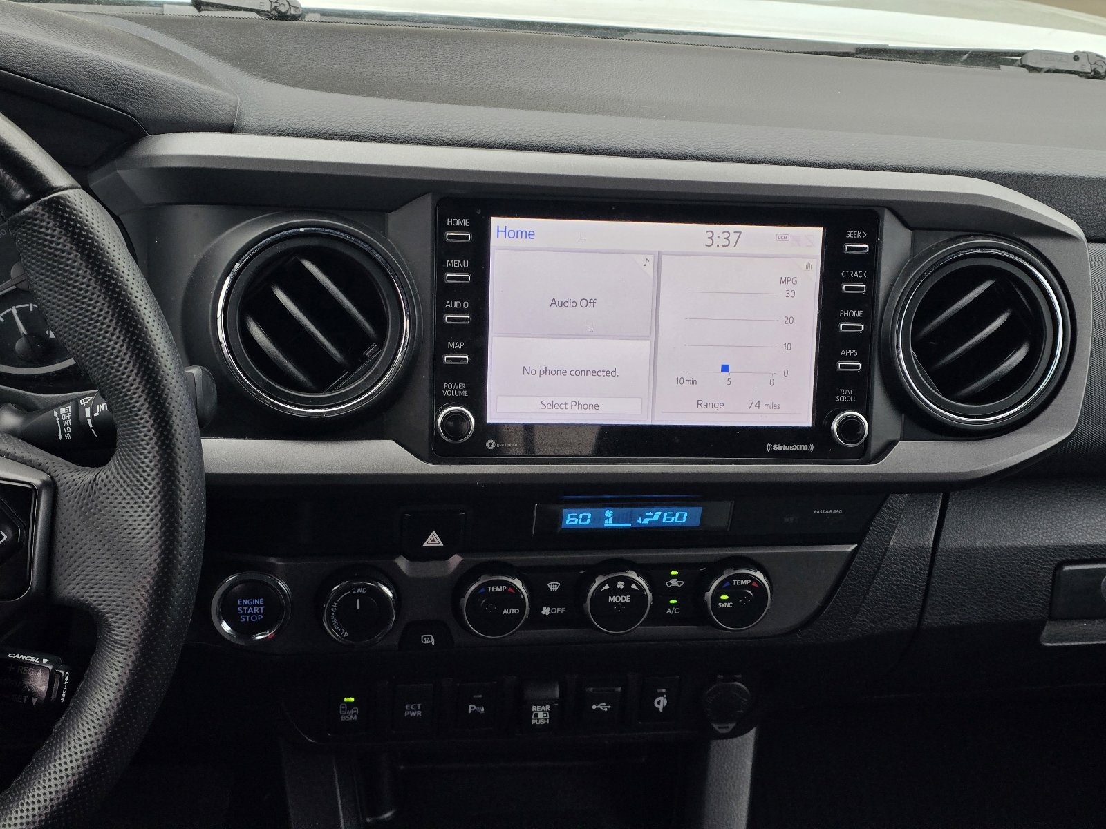 Used 2021 Toyota Tacoma TRD Sport w/ Technology Package image 18