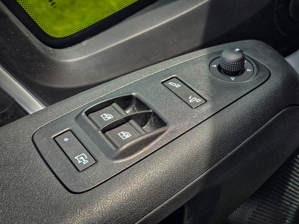 New 2026 RAM ProMaster 2500 w/ Convenience Group FWD image 19