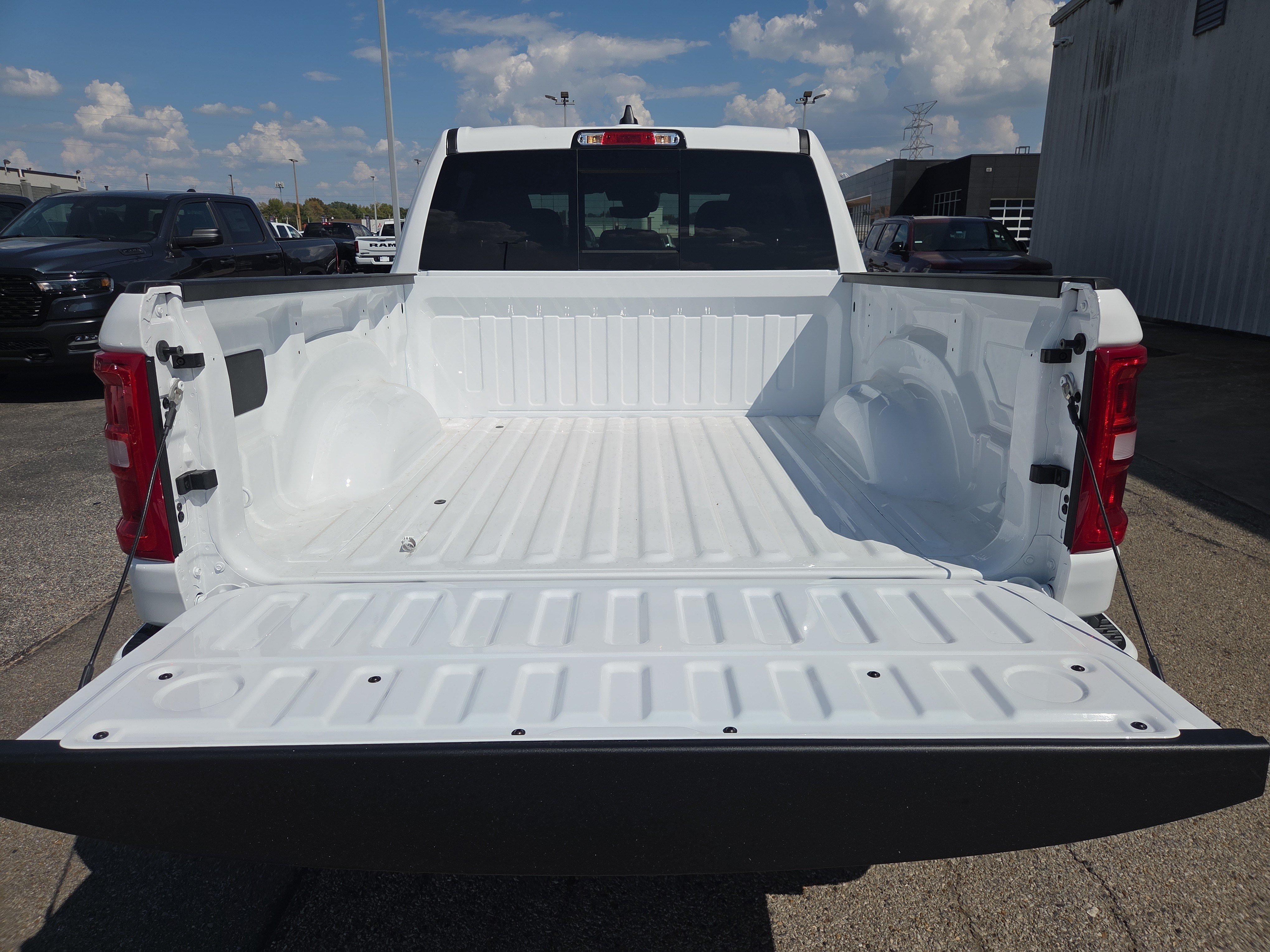 New 2027 RAM 1500 Big Horn AWD/4WD image 8