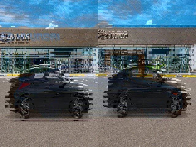 New 2026 Hyundai Elantra Sport FWD image 7