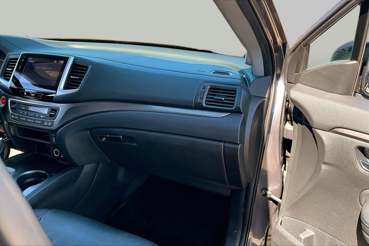 Used 2018 Honda Pilot EX-L image 18