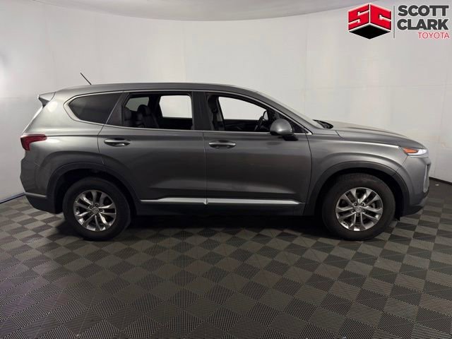 Used 2019 Hyundai Santa Fe SE FWD image 10