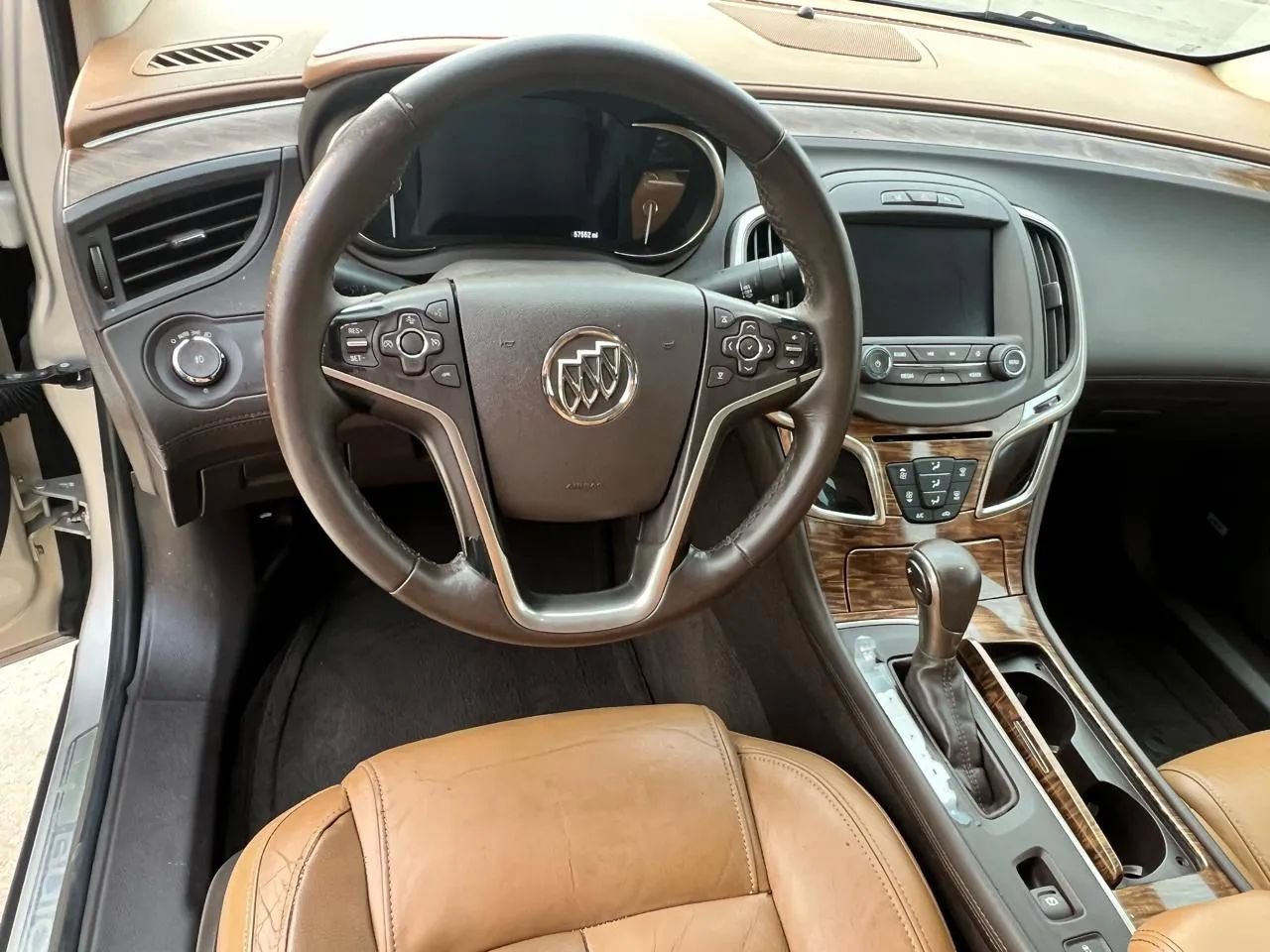 Used 2014 Buick LaCrosse Leather w/ Driver Confidence Package FWD image 8