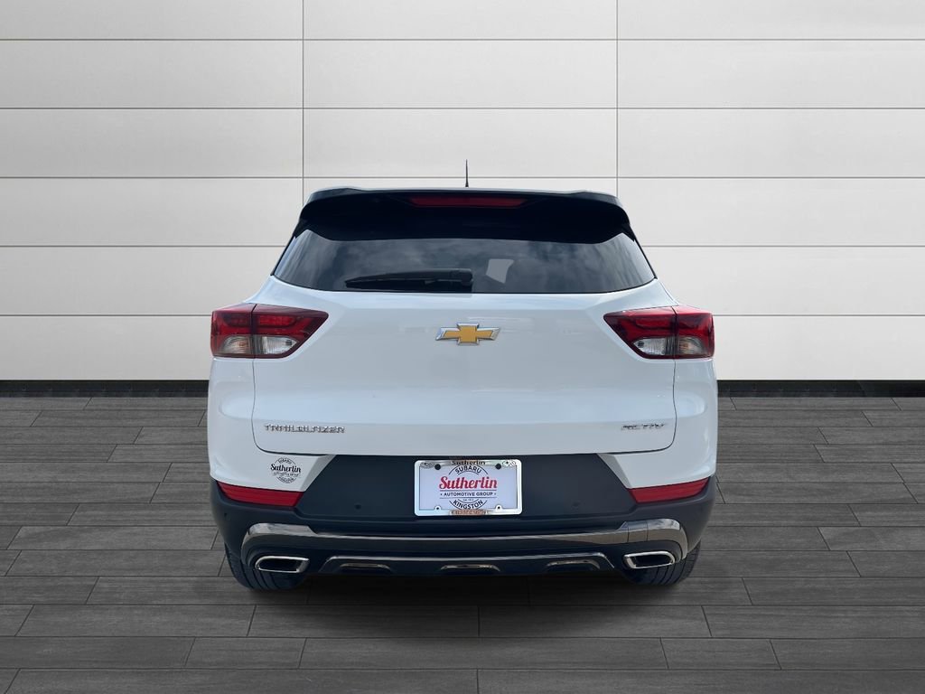 Used 2022 Chevrolet TrailBlazer ACTIV w/ Sun and Liftgate Package image 3