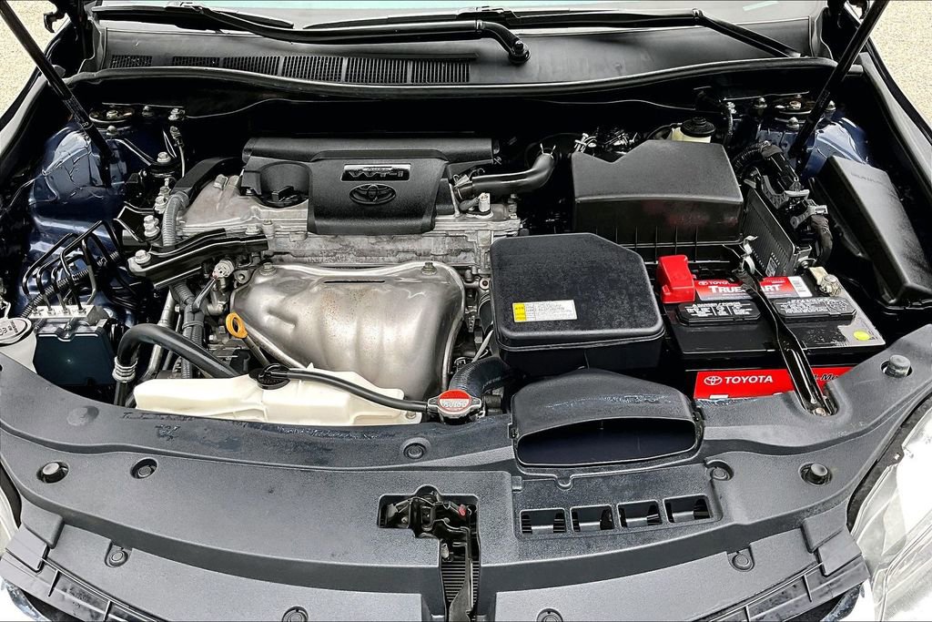Used 2016 Toyota Camry XLE w/ Convenience Package FWD image 30