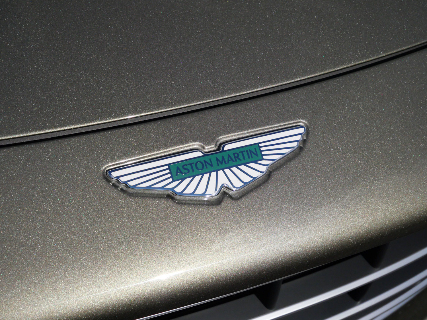 New 2026 Aston Martin V8 Vantage S RWD image 15