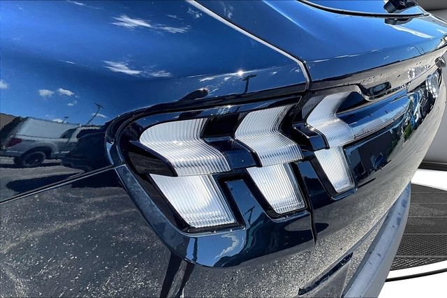 Used 2025 Ford Mustang Mach-E Premium AWD/4WD image 22