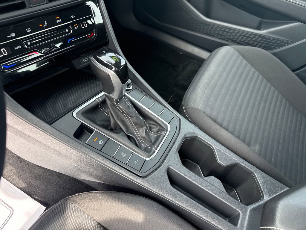 Used 2025 Volkswagen Jetta S FWD image 25