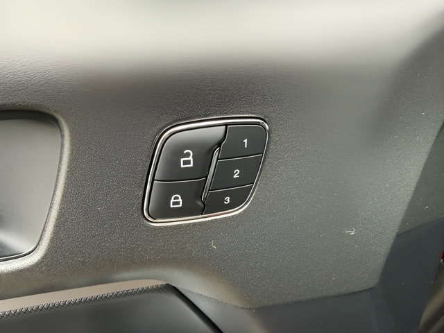 Used 2025 Ford Bronco Sport Badlands AWD/4WD image 21