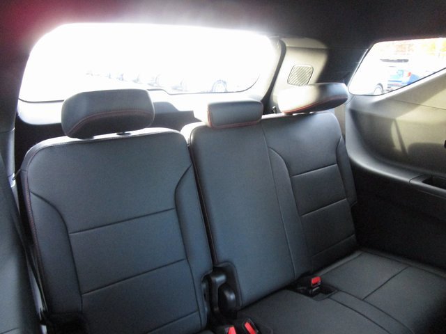 New 2026 Chevrolet Traverse Z71 w/ Driver Confidence Package image 26