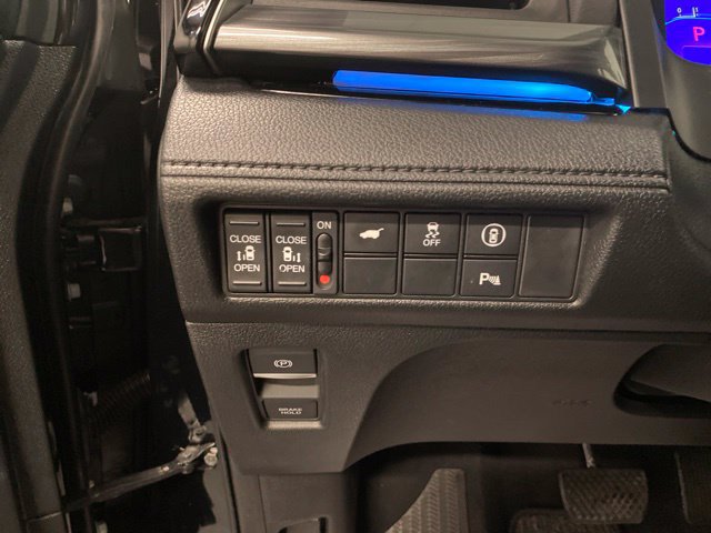 Used 2023 Honda Odyssey Elite image 18