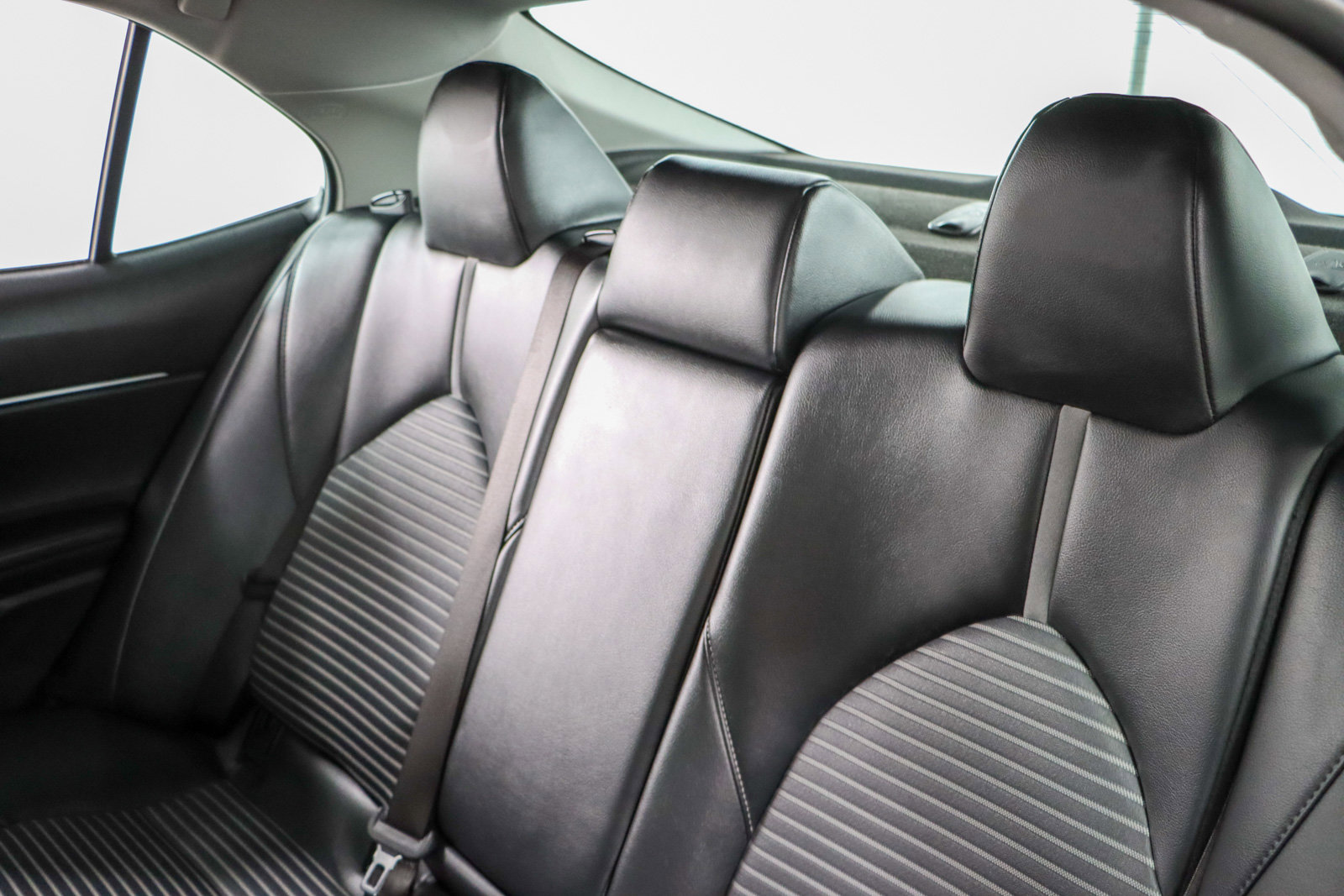 Used 2024 Toyota Camry SE image 24