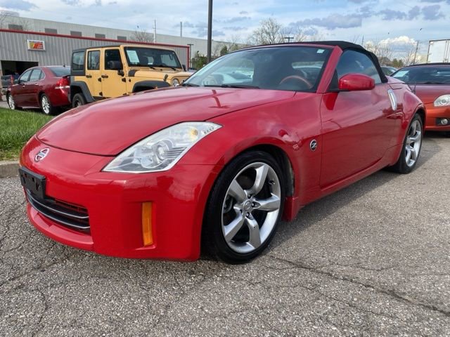 Used 2007 Nissan 350Z Enthusiast RWD image 3