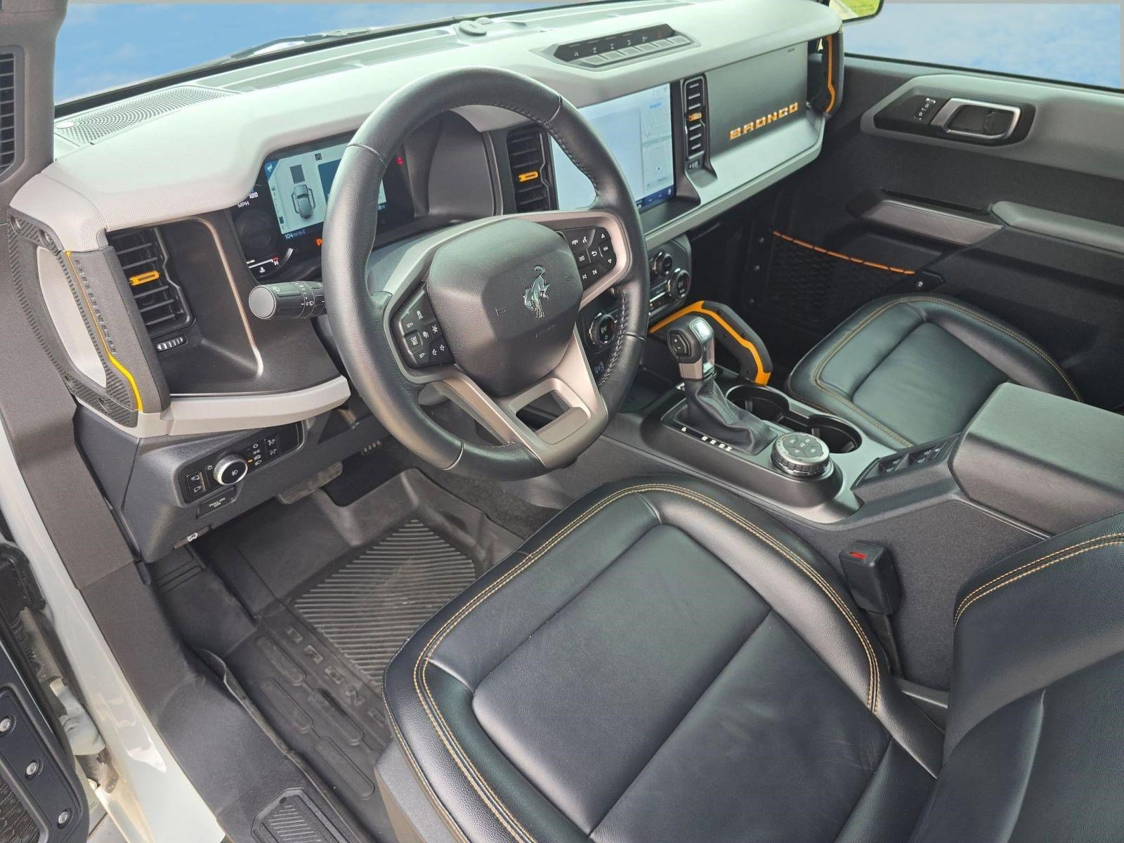 Used 2023 Ford Bronco Badlands image 4