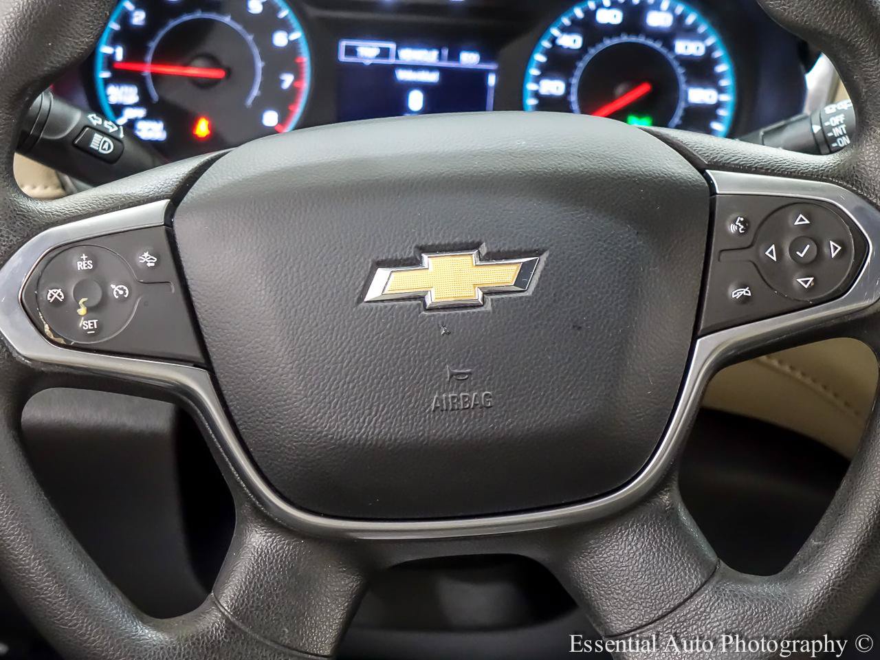 Used 2023 Chevrolet Traverse LS w/ Safety Package AWD/4WD image 19