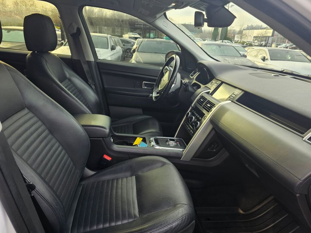 Used 2016 Land Rover Discovery Sport HSE Luxury AWD/4WD image 10