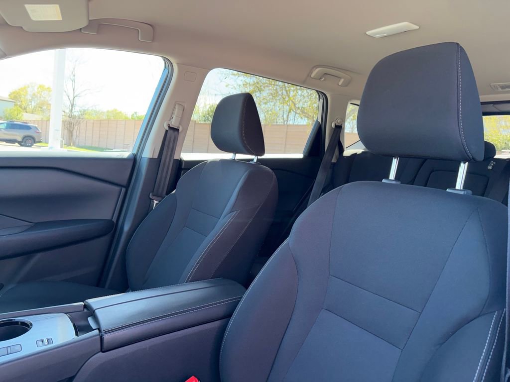 Used 2026 Nissan Rogue S image 10