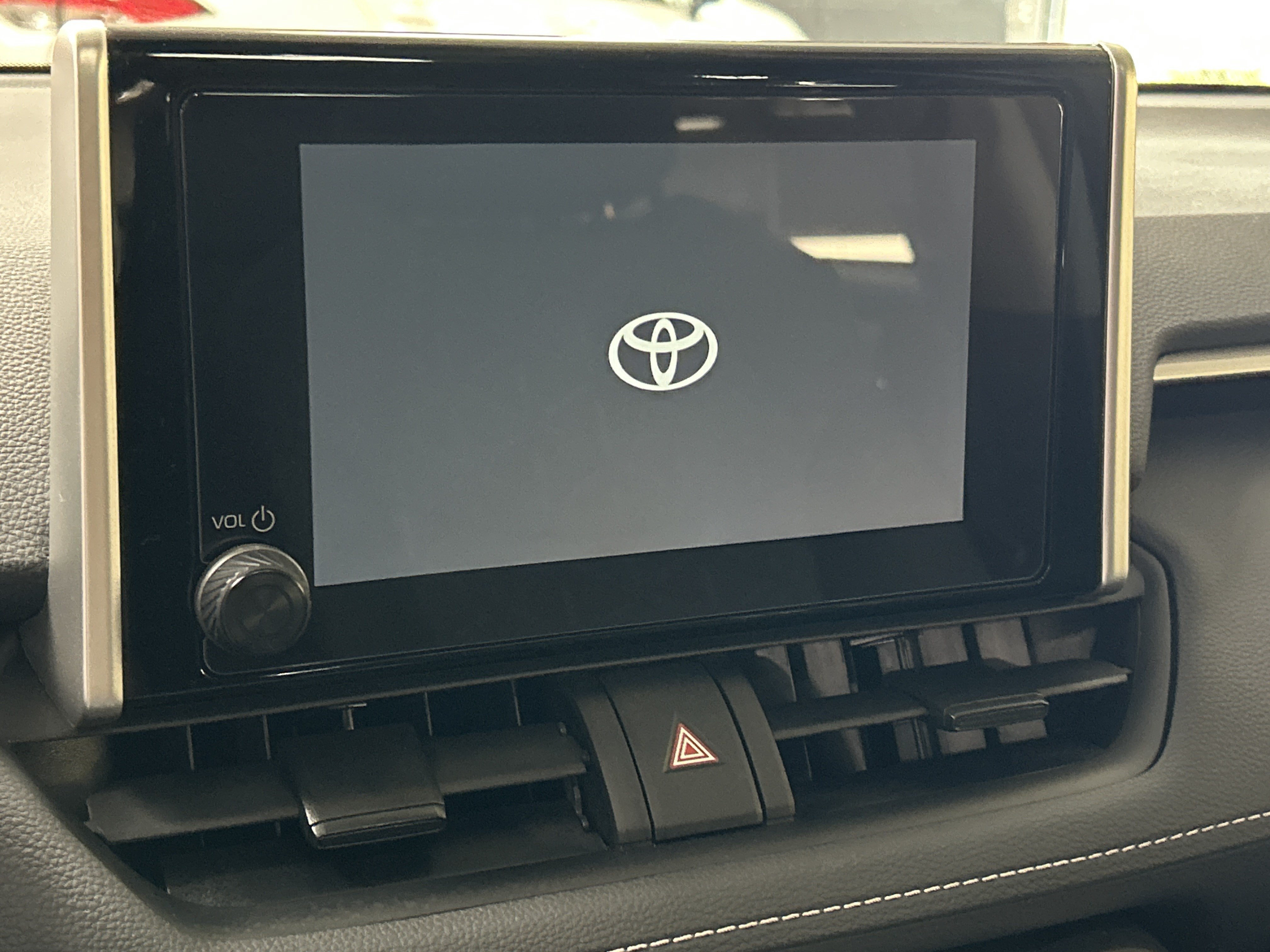 Certified 2025 Toyota RAV4 XLE w/ Convenience Package FWD image 23