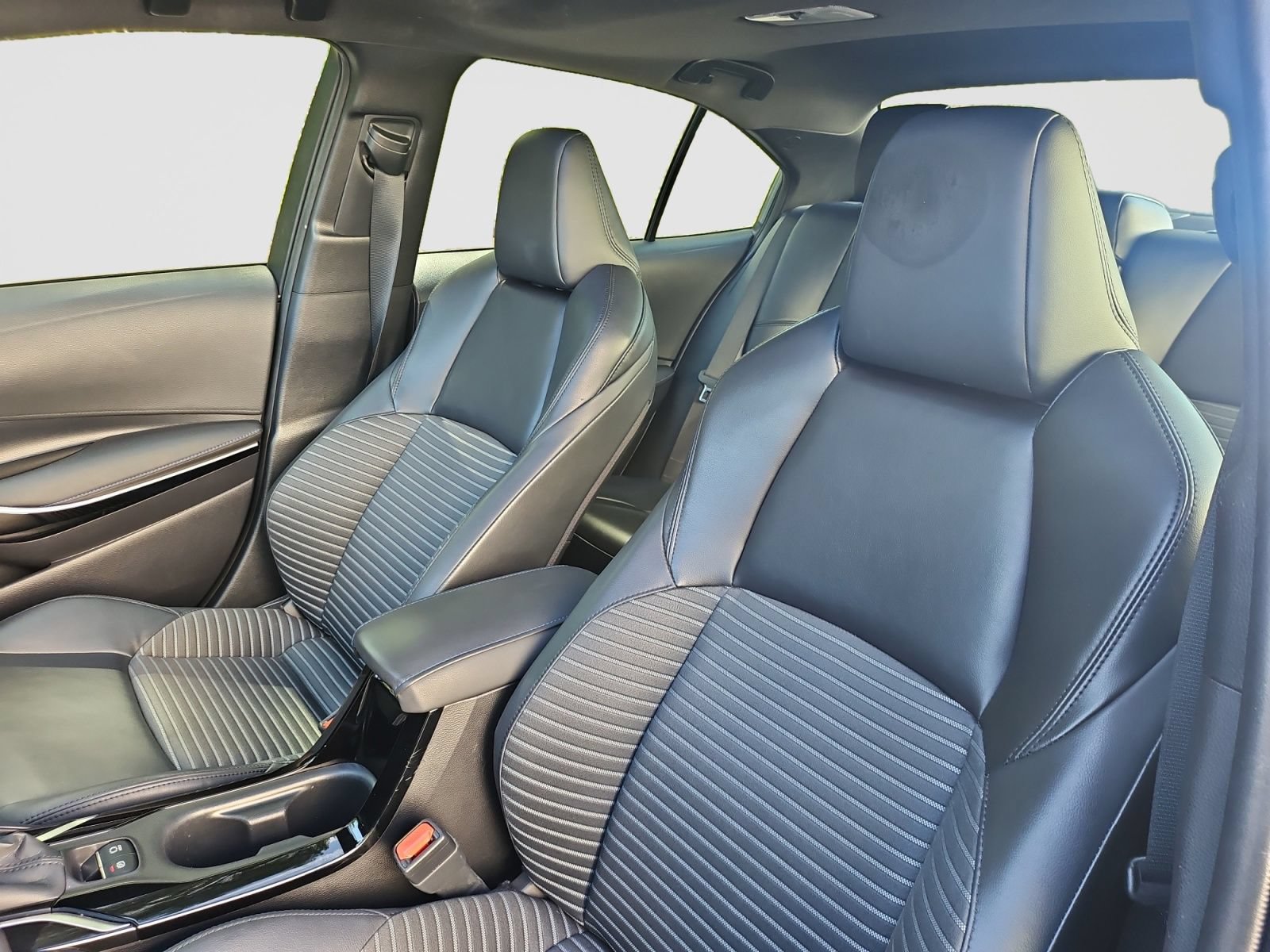 Used 2020 Toyota Corolla XSE FWD image 20