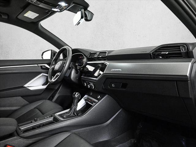 Certified 2025 Audi Q3 2.0T Premium w/ Convenience Package image 23