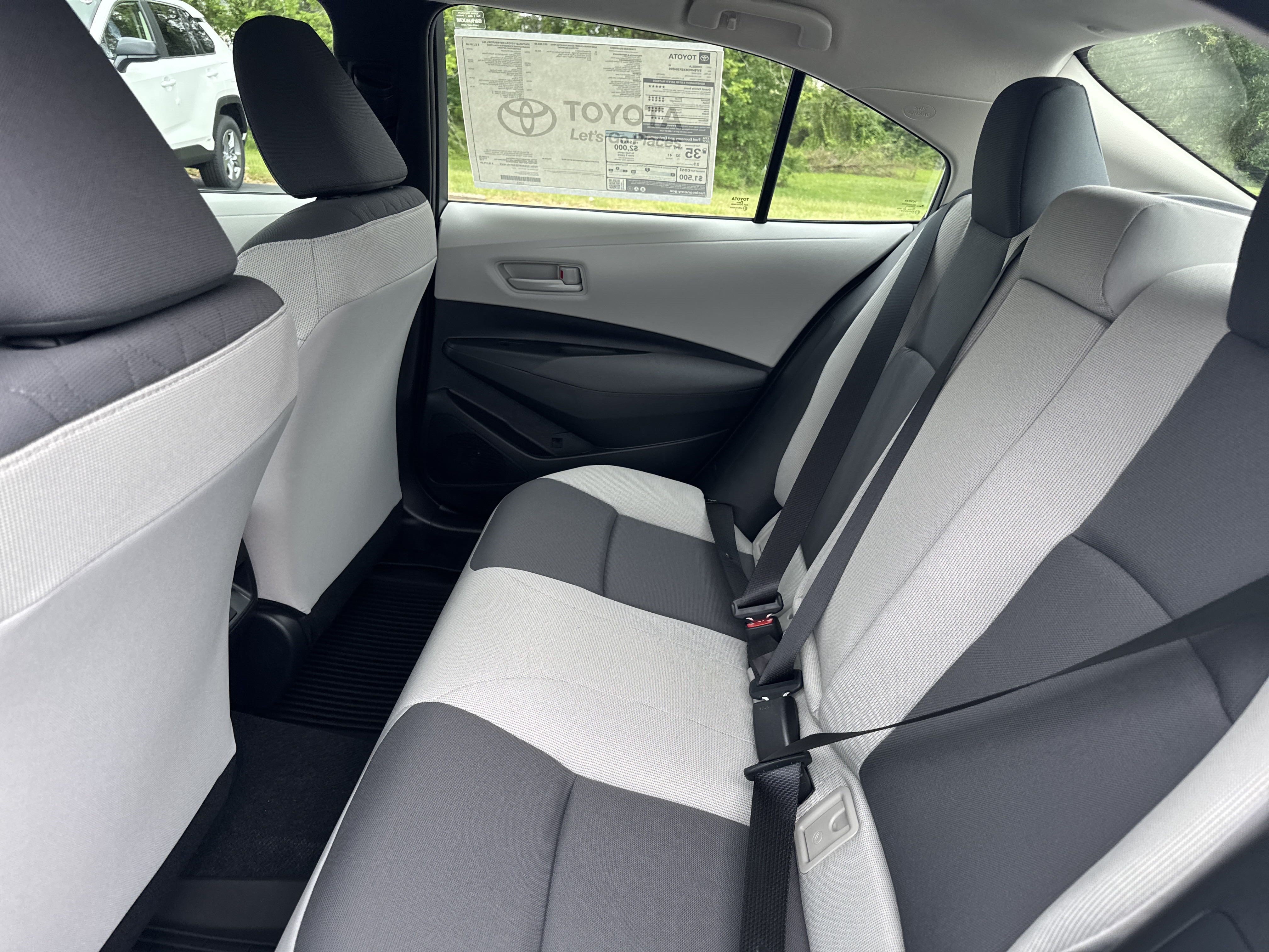 New 2025 Toyota Corolla LE w/ Convenience Package FWD image 23