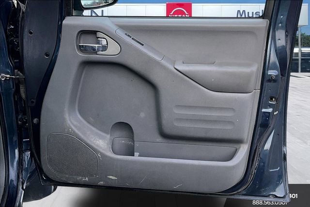 Used 2018 Nissan Frontier SV image 24