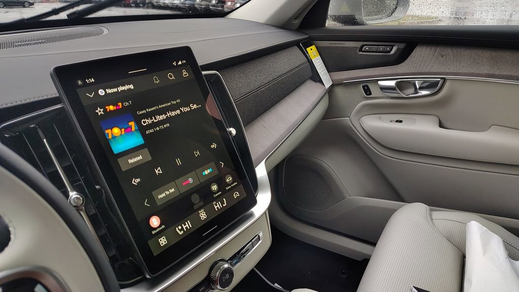 New 2026 Volvo XC90 T8 Ultra w/ Protection Package Premier image 24